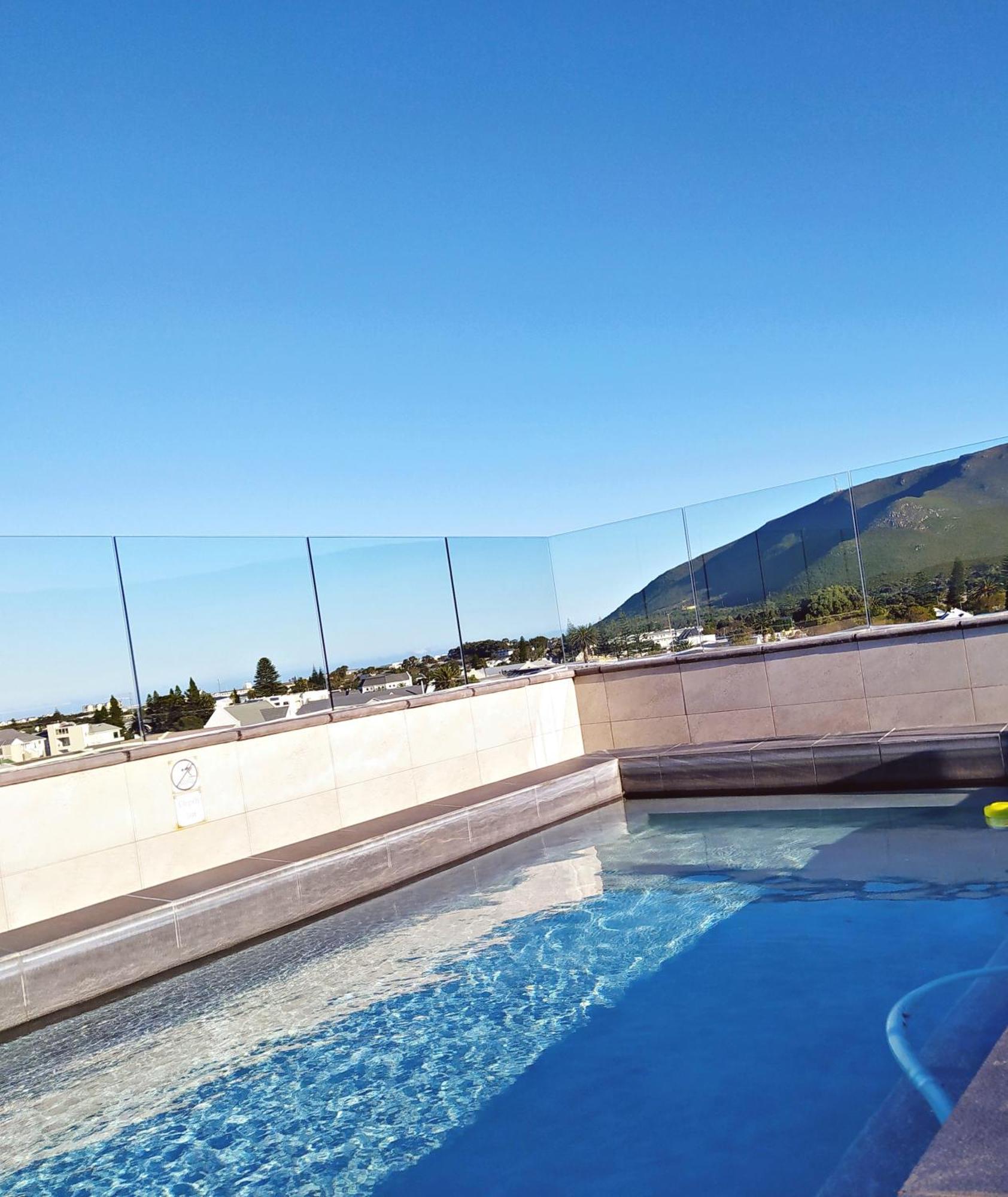 Apartment At Hermanus Waterfront Zewnętrze zdjęcie